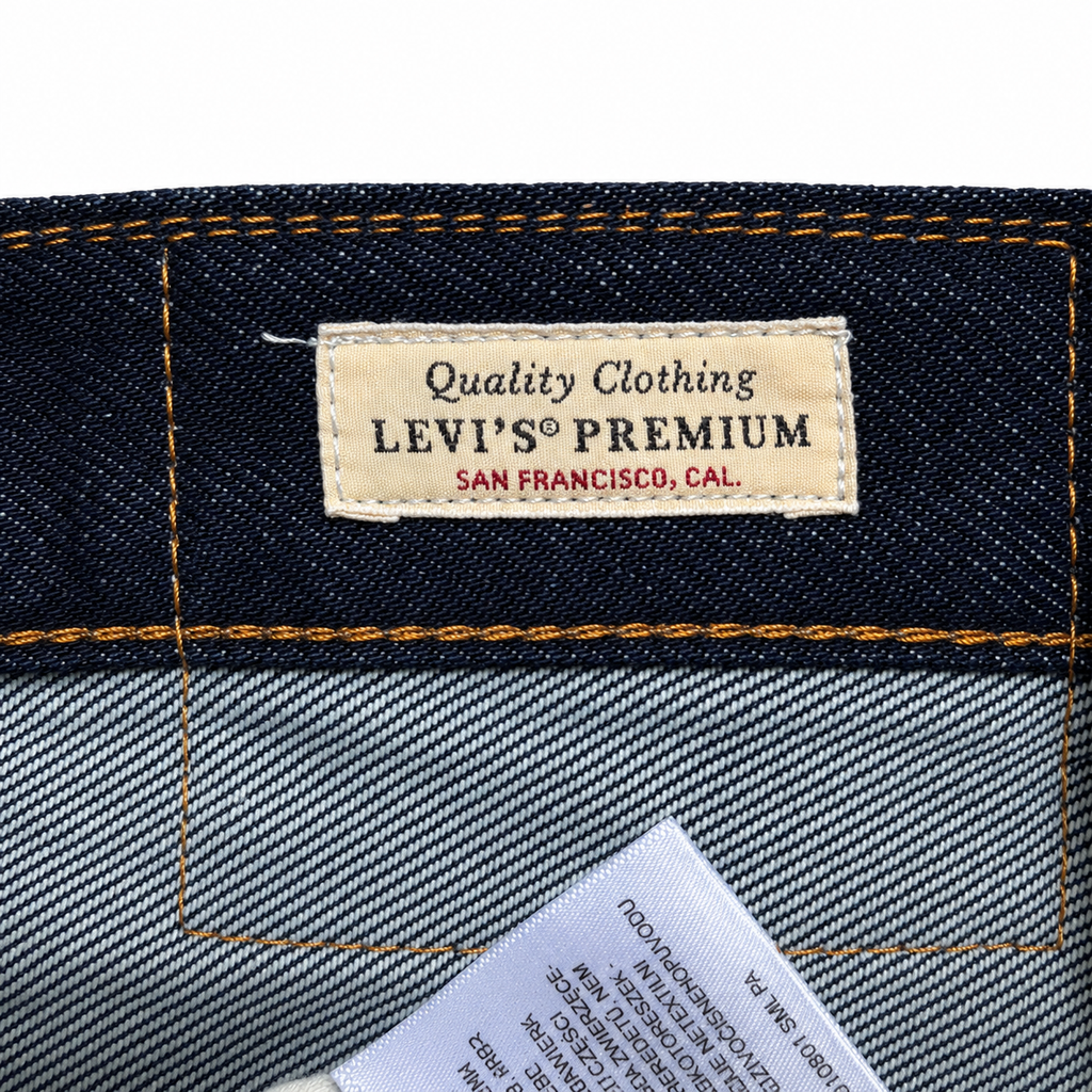 Levi’s 501 Selvedge Denim Jeans – Dark Indigo Blue – Straight Fit